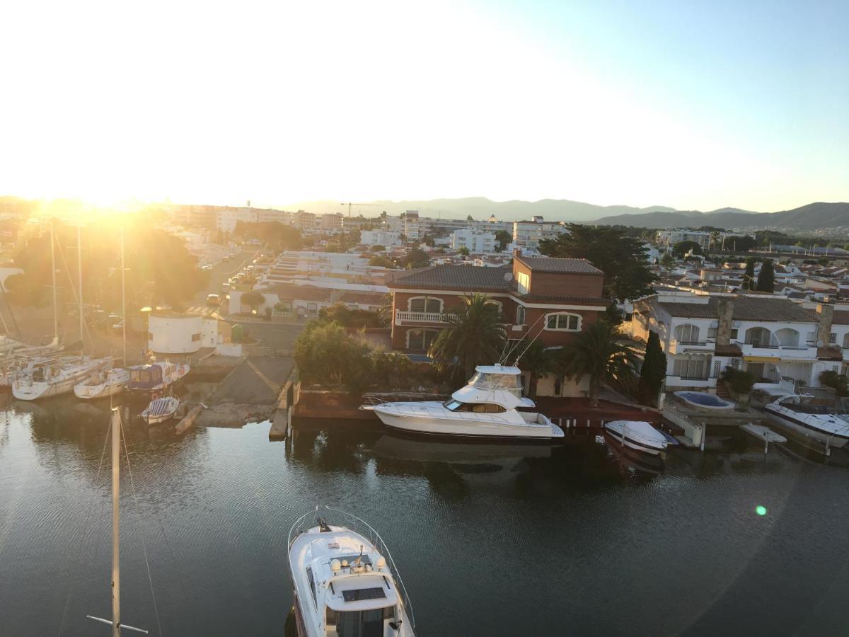Vue Panoramique Sur La Mediterrannee, Appartement Sur Canal & Proche Plage Roses Kültér fotó